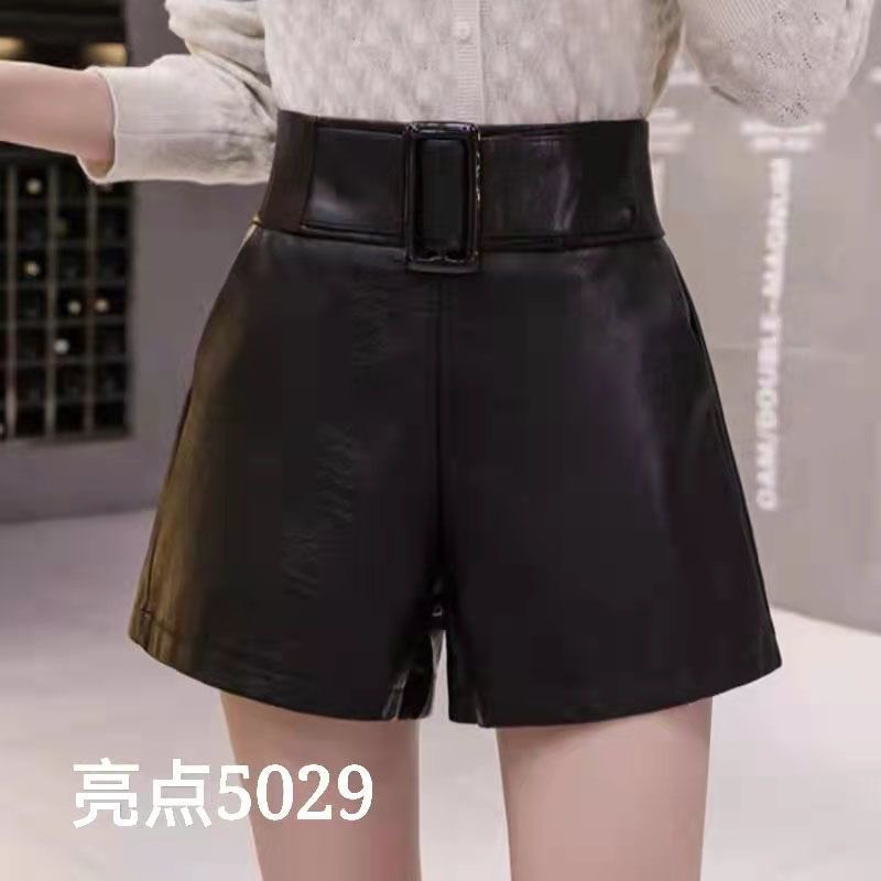 Quần đùi da 3 màu dáng A, 2 Lớp, bên trong lót vải. Mã TLB#5029