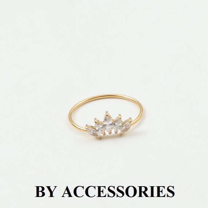 Nhẫn nữ titan tròn mảnh mạ vàng 18K không gỉ phối 5 viên đá hình vương miện lấp lánh lung linh WR2436 BY ACCESSORIES