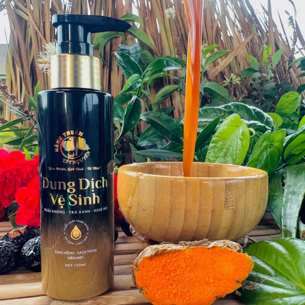 Dung Dịch Vệ Sinh Phụ Khoa, Lá Trầu Không Hằng Thuận Tây Nguyên Dung Tích 120-250ml