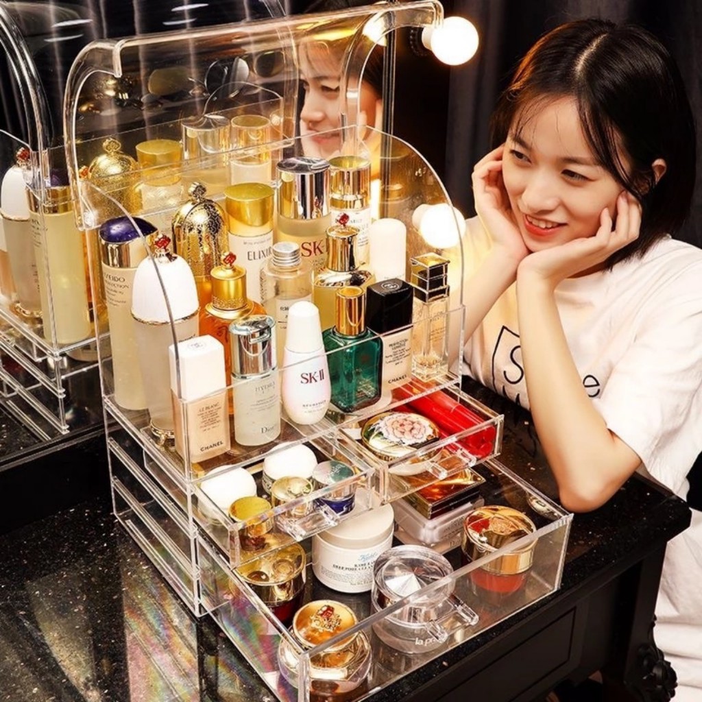Tủ mỹ phẩm có nắp 3 tầng Hokori nhựa nguyên sinh trong suốt. Kệ mỹ phẩm để đồ dùng trang điểm 3 tầng