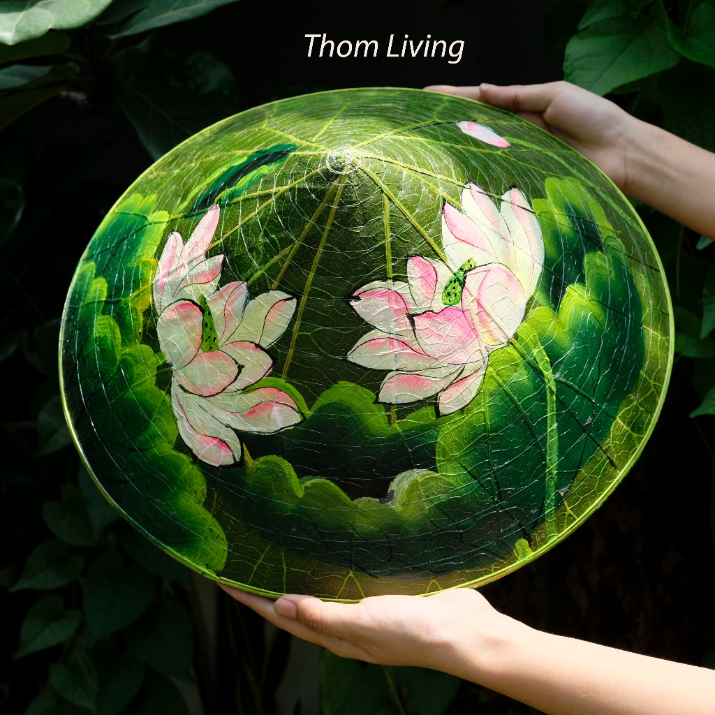 Nón lá sen vẽ hoa quai vải lụa sang trọng mặc áo dài làm quà tặng