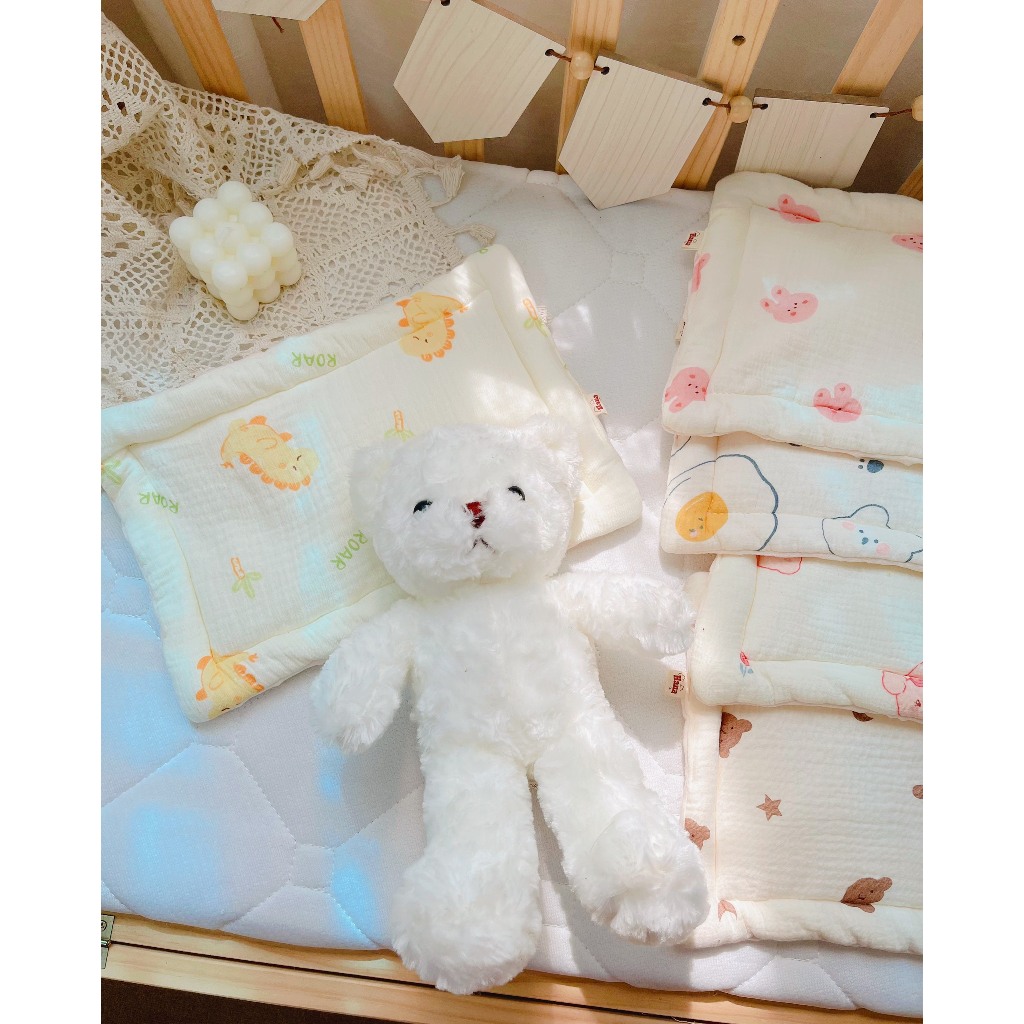Gối vuông xô Muslin mềm mại, ruột bông organic an toàn cho bé kích thước 33x22cm vải cotton DT03