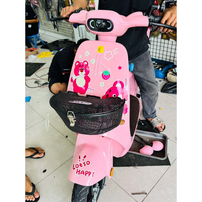 Tem Xe điện Lotso