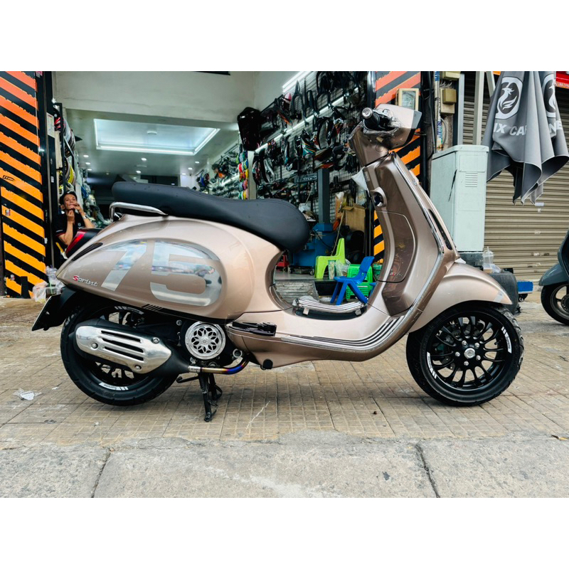 Tem số Vespa Sprint 75 năm decal Crom cao cấp