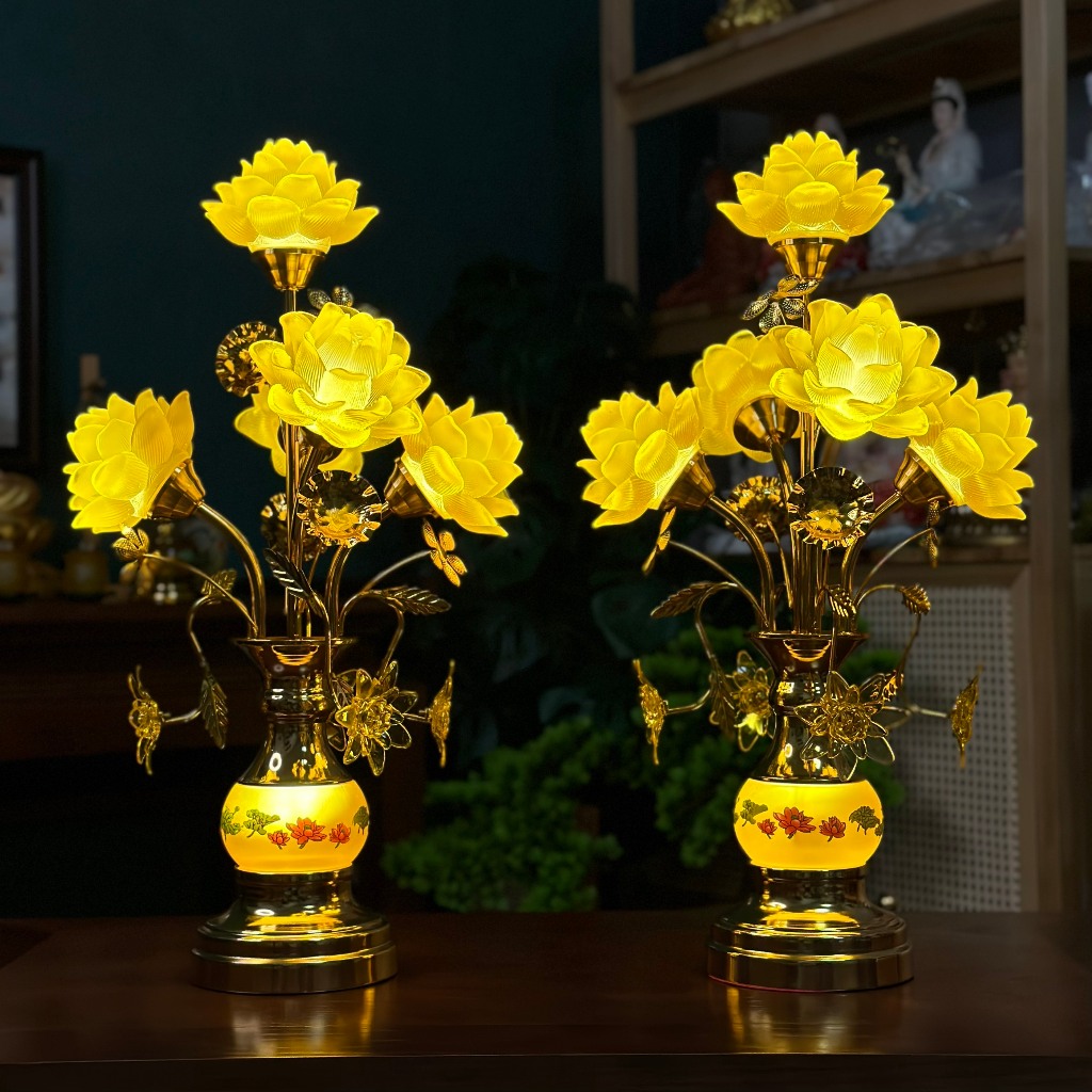 Ảnh Đèn Hoa Sen Bình Ngọc Lưu Ly, Chân Đế Hợp Kim, 5 Bông Hoa Sen Nở Và Ngọc Rủ, Cao 60cm 1