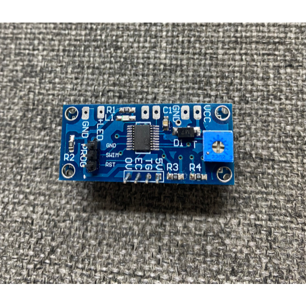 Module cảm biến siêu âm HC-SR04 tích hợp vi điều khiển STM8S003F3P6