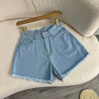 Quần Đùi Jean Bigsize Nữ Cạp Cao Ống Rộng Cắt Lai Cá Tính Có Túi Vải Denim Chuẩn Phom J1