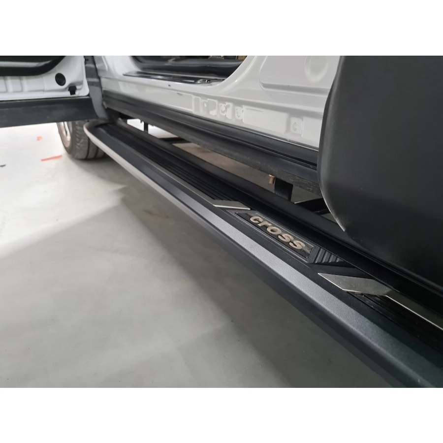 Bậc lên xuống xe Toyota Cross 2020-2024, Bậc bệ lên xuống các mẫu cao cấp mới nhất cho Toyota Cross