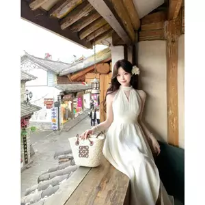 🌽 ĐẦM TIỆC XINH - Đầm cổ yếm viền ngọc xẻ tà đũi tơ 🔥𝐇𝐨𝐚̉ 𝐓𝐨̂́𝐜🔥 𝐌𝐄𝐎𝐈𝐍𝐃𝐀𝐇𝐎𝐔𝐒𝐄 (VUI LÒNG IB MÈO ĐỂ ĐƯỢC TƯ VẤN KÍ Ạ)