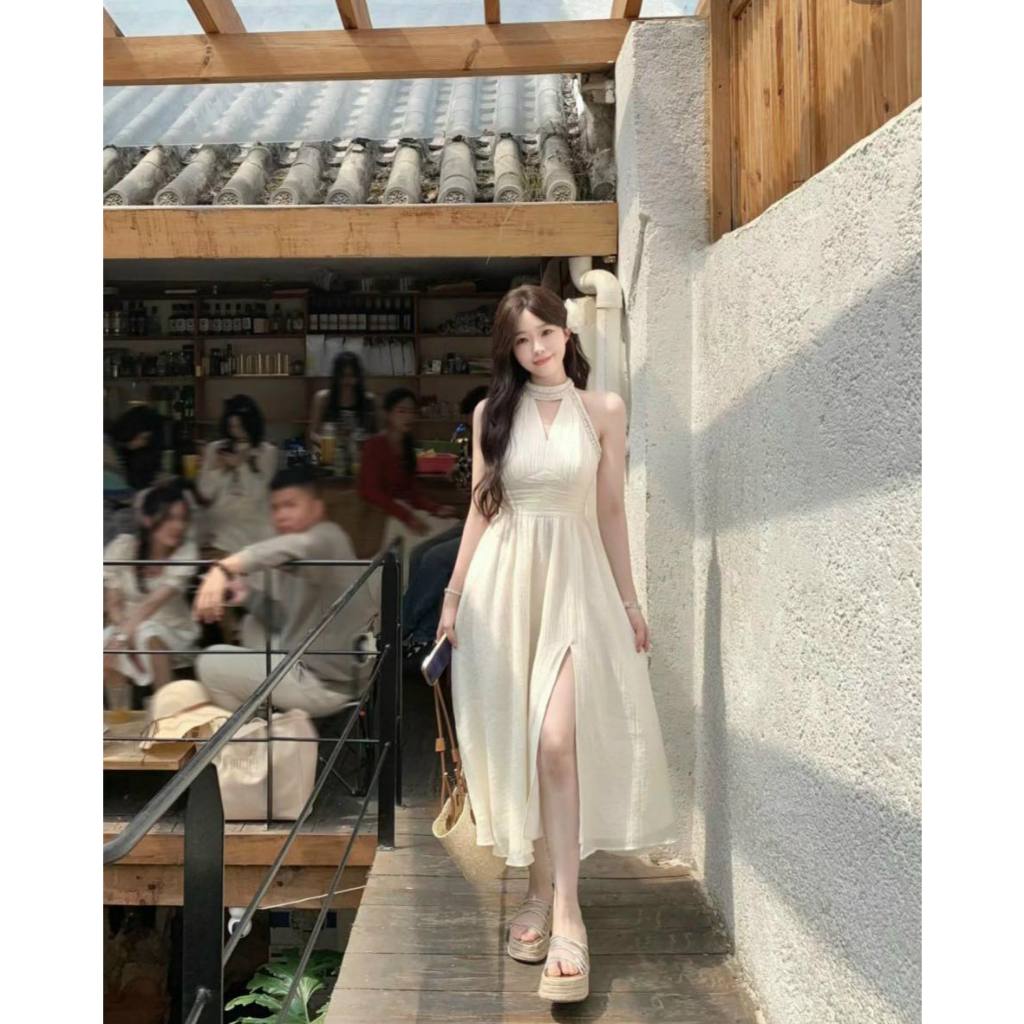 🌽 ĐẦM TIỆC XINH - Đầm cổ yếm viền ngọc xẻ tà đũi tơ 🔥𝐇𝐨𝐚̉ 𝐓𝐨̂́𝐜🔥 𝐌𝐄𝐎𝐈𝐍𝐃𝐀𝐇𝐎𝐔𝐒𝐄 (VUI LÒNG IB MÈO ĐỂ ĐƯỢC TƯ VẤN KÍ Ạ)