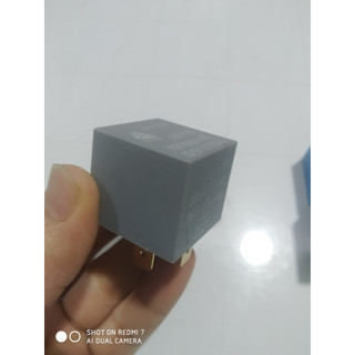 Rơ le 4 chân, 5 chân 24v howo 15A - 30A. (Giá 1 chiếc)
