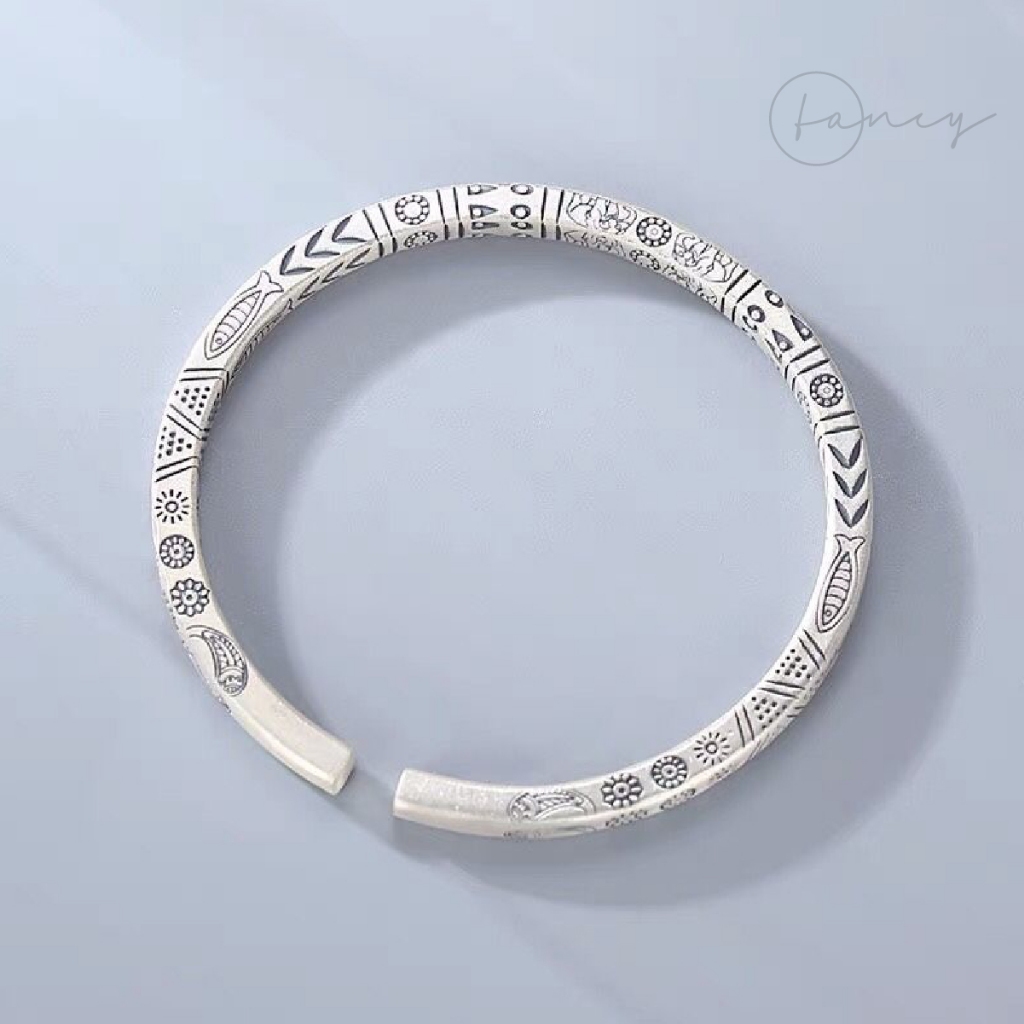 Vòng tay cuff hoa văn Fancy, lắc tay nam điêu khắc phong cách cổ điển hợp kim mạ bạc cao cấp