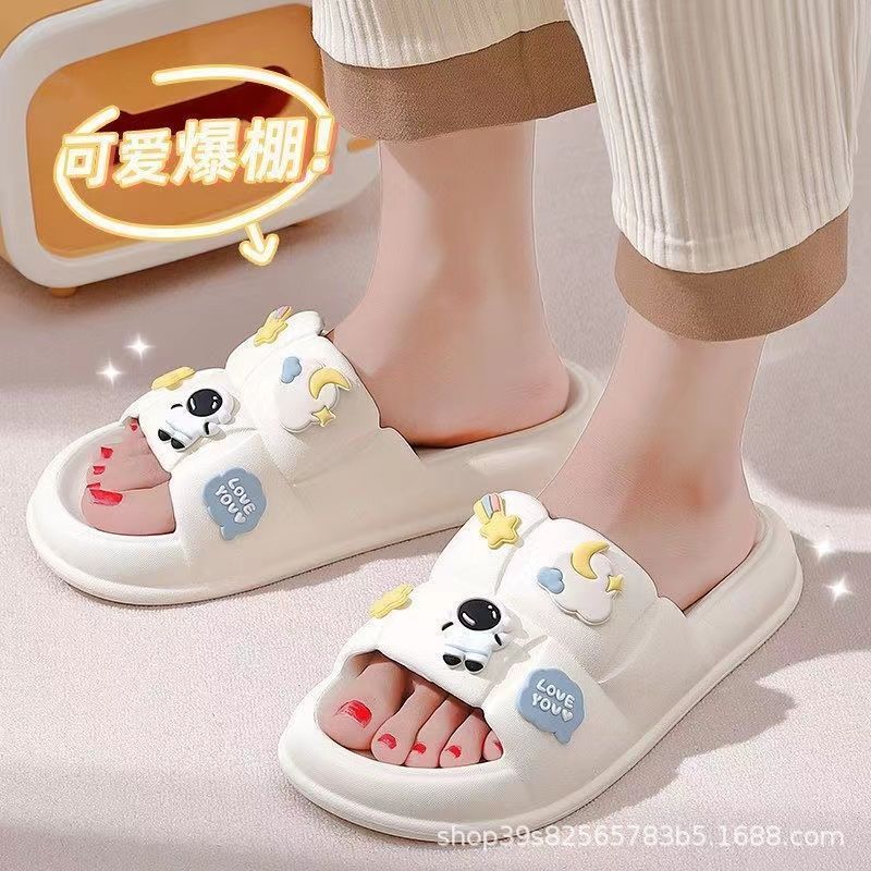 Dép CHAO quai ngang gắn sticker Phi hành gia chống trơn trượt
