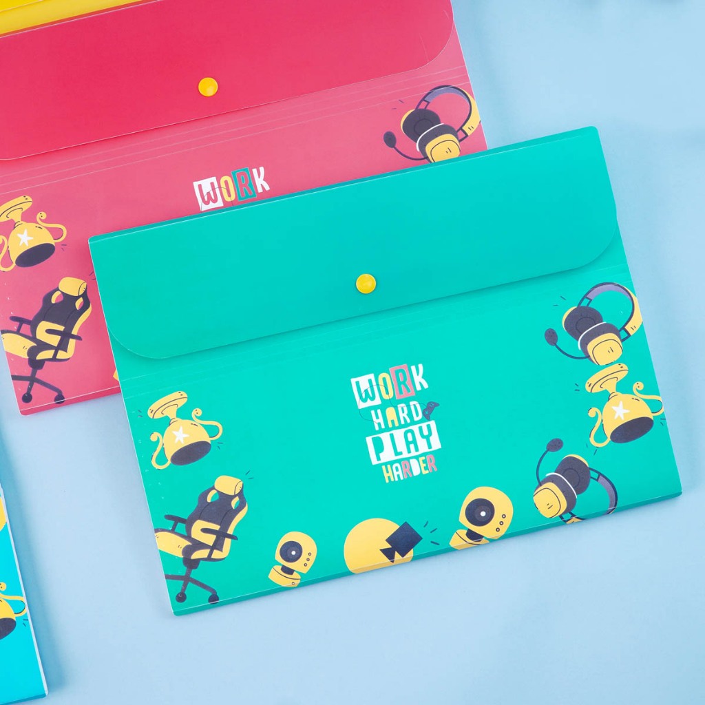 Túi Đựng Tài Liệu Nhiều Ngăn Classmate Clear Bag Gaming Nhựa PP Bền, Khuy Bấm Tiện Lợi, Có Phần Dán Phân Ngăn CL-CBA31