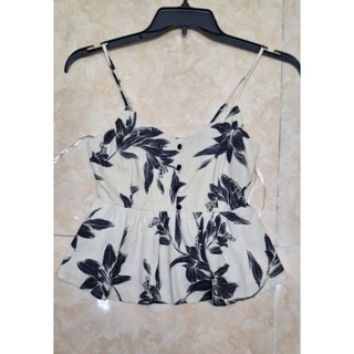 Áo croptop lenin vàng nhạt hoa đen monteau Los Angeles