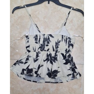 Áo croptop lenin vàng nhạt hoa đen monteau Los Angeles