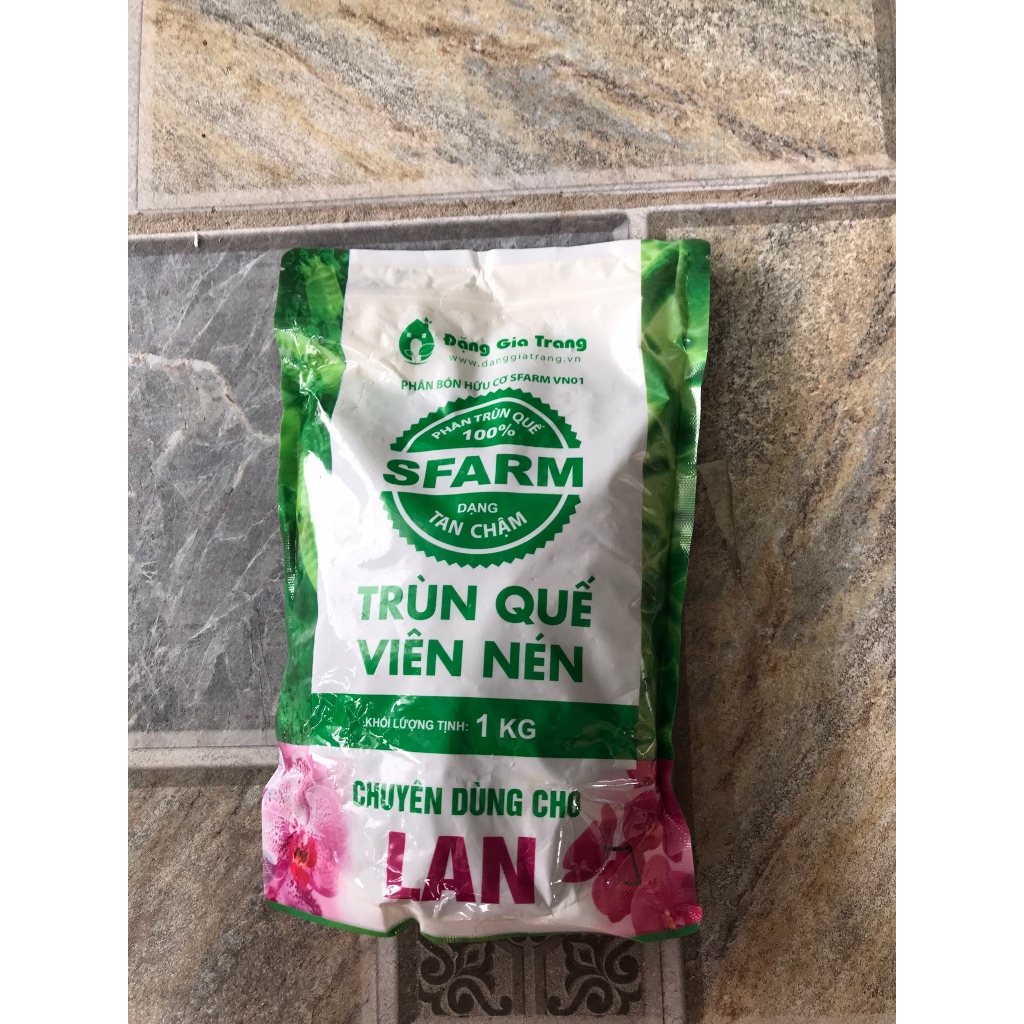 Phân trùn quế Sfarm dạng viên nén cao cấp dùng cho phong lan, hoa cảnh 1kg chuyên dụng