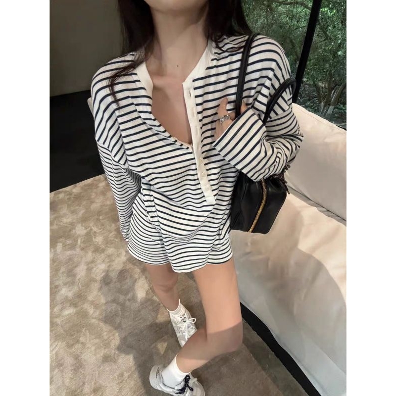 M.H STYLE  (SẴN) Sét áo phông+ quần short kẻ karo kèm ảnh cận chất
