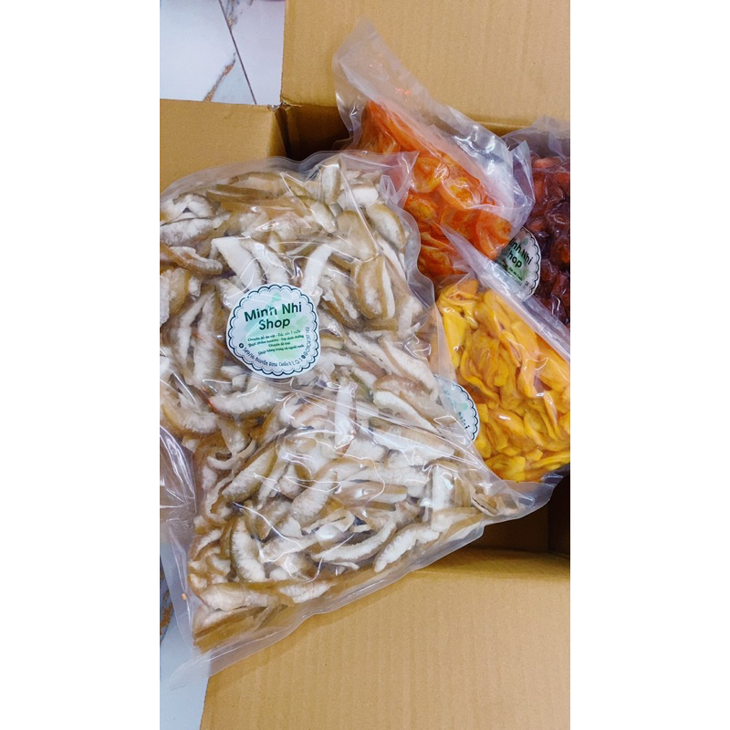 Vỏ Bưởi sấy dẻo đường phèn ,mềm dẻo ko bị đắng , ít ngọt . Trái cây sấy Minh Nhi
