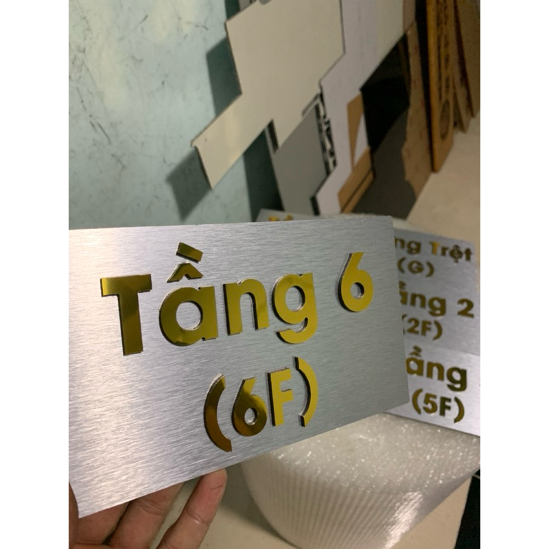 Biển Số Phòng Chất Liệu Alcorest - Biển Số Tầng  .Vàng Gương cao cấp sang trong