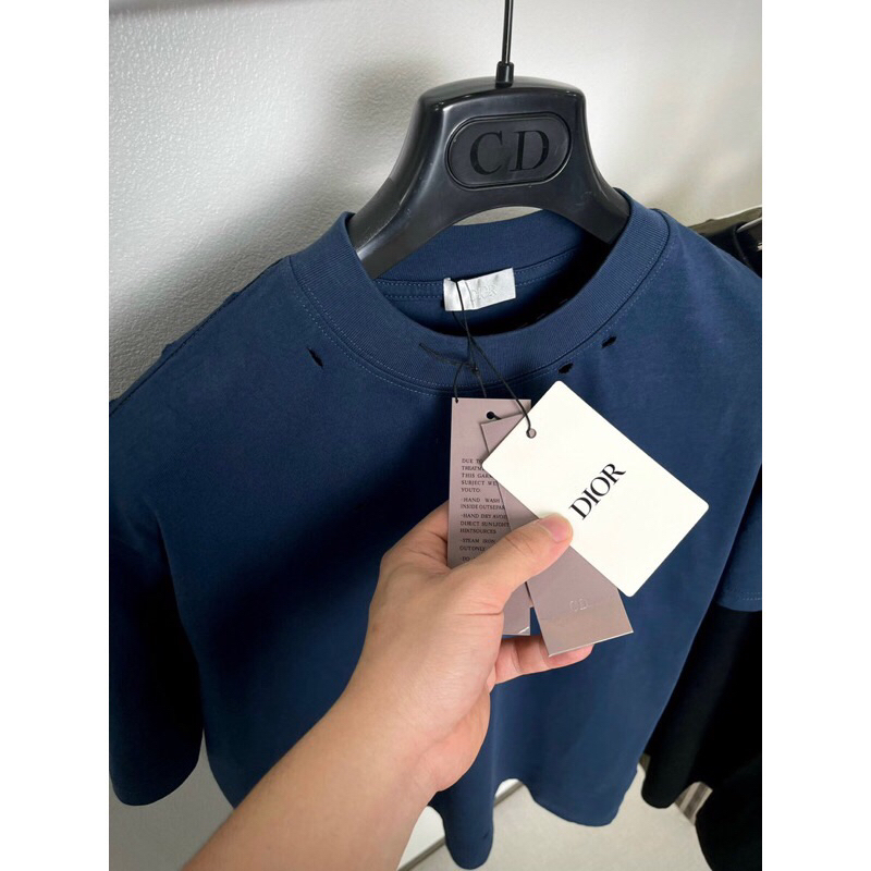 ⚡️[Hight Quality] Áo Phông Nam Nữ D1 .0r With Logo Printed - Điểm Nhấn Was Rách Nhẹ Phối Chữ Tinh Tế - Loại 1 C. D QCCC