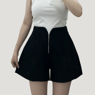 Quần Đùi Bigsize Nữ Lưng Cao Khóa Kéo Vải Satin Đứng Form Không Nhăn Ống Rộng Q24