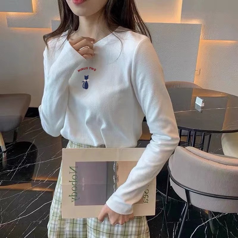 Áo thun nữ tay dài, Cổ tròn chất cotton 4 chiều in hình Mèo nhỏ minus JULY, Áo Phông nữ tay dài phom ôm nhẹ