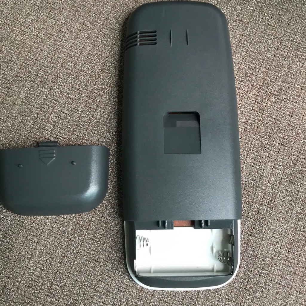 Điều khiển điều Hòa máy lạnh Hisense DG11L1-03 DG11L1-01 DG11L1-04 hàng mới 100% - Tặng kèm pin !