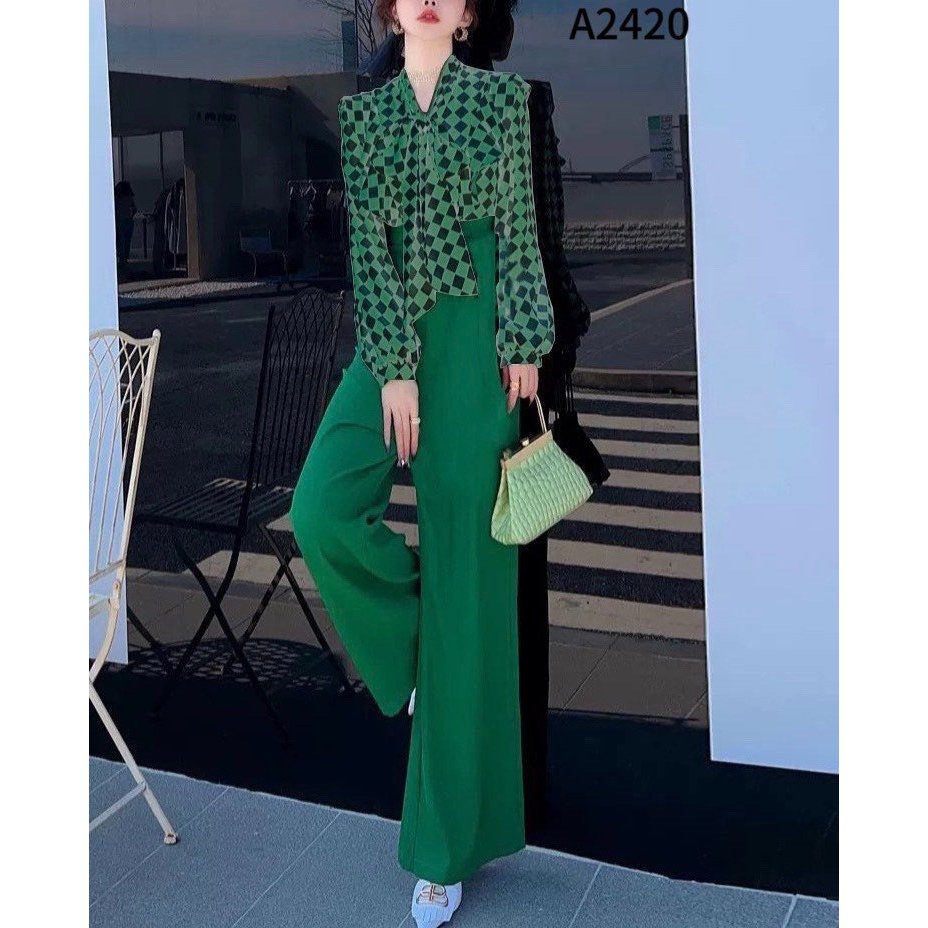 Jumpsuit thân trên họa tiết kẻ phối quần culottes ông rộng A2420