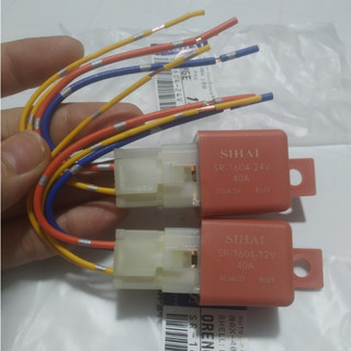 Rơ le dây Sihai 4 chân kèm giắc điện 12v và 24v. (Giá 1 chiếc)