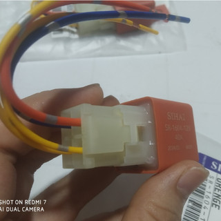 Rơ le dây Sihai 4 chân kèm giắc điện 12v và 24v. (Giá 1 chiếc)