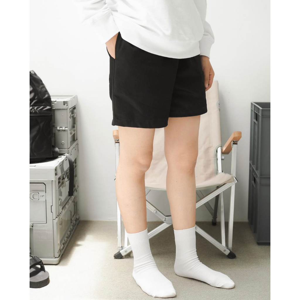 Quần Short Vải Kaki Cotton Nam Nữ Form Trên Gối Ống Rộng REALITEE