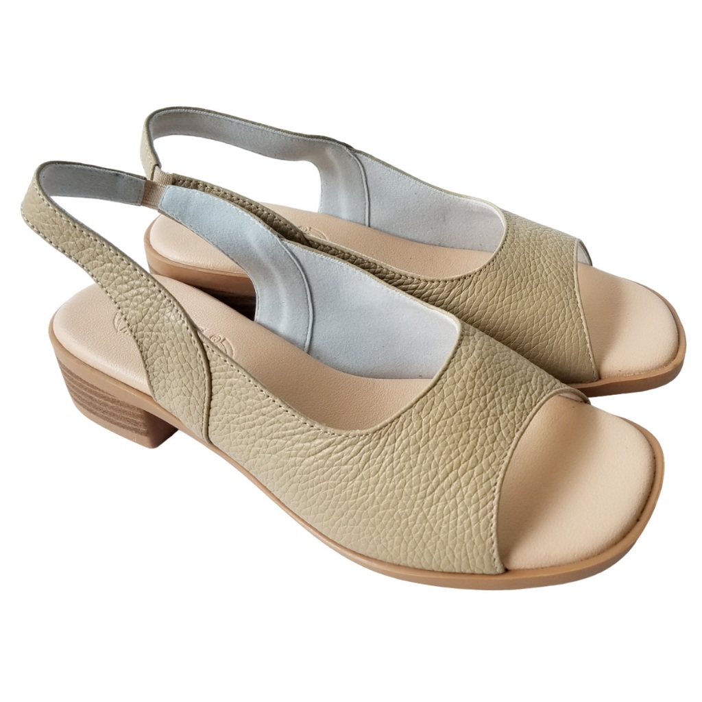 Giày sandal cao gót nữ da bò thật BIGGBEN gót 4 cm HKD688