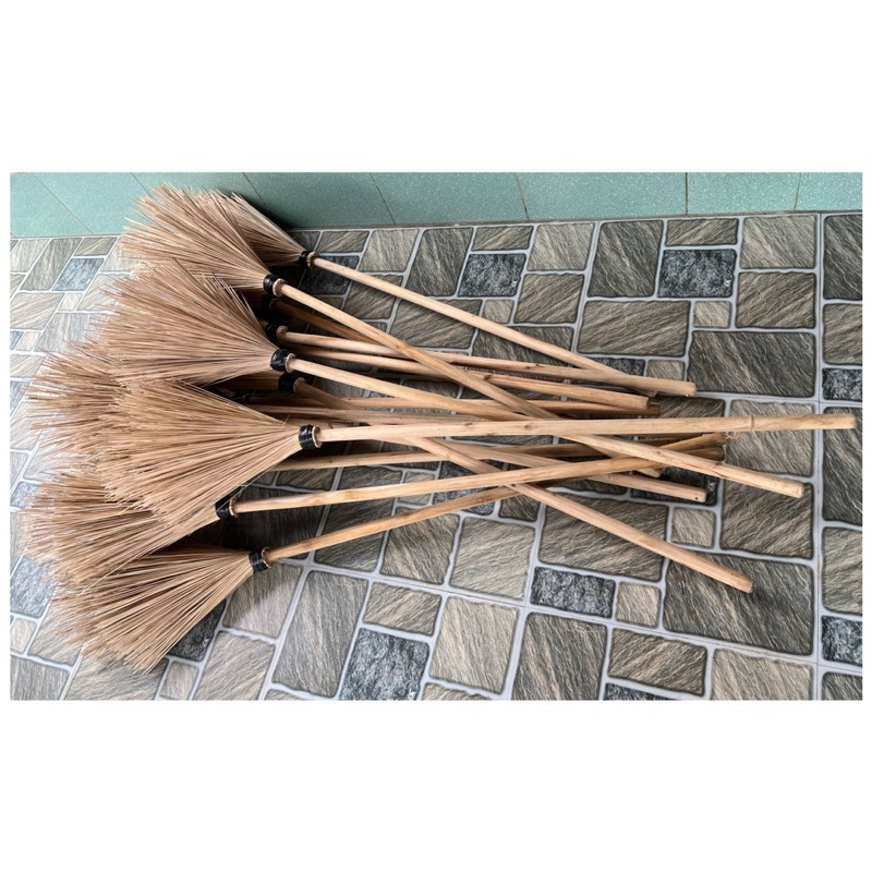 Chổi tre quét sân cán dài quét lá và mọi loại rác | Shopee Việt Nam