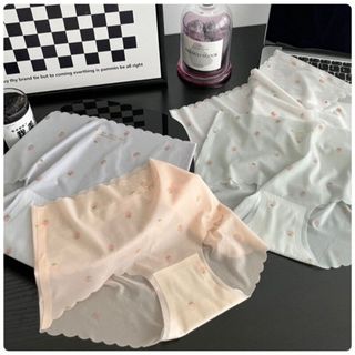 Quần lót su nữ mỏng mịn tàng hình đáy lót kháng khuẩn họa tiết dâu tây dễ thương cute DEVARI L1027
