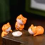 Set 8 mèo nhỏ dễ thương dán đỉnh màn hình, dán cốc, trang trí bàn làm việc, bàn học, quà tặng, taplo ô tô