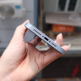 Miếng Dán Carbon Bạc Cho Điện Thoại iPhone 16promax 15promax 15pro 15 14promax 14pro 14 13promax 13pro 13 12promax
