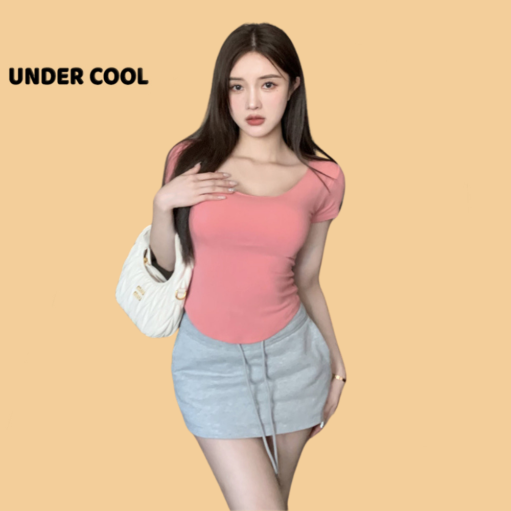 Áo Thun Nữ Cộc Tay UNDERCOOL Có Sẵn Đệm Ngực Form Ôm Body Tôn Dáng 4 Màu Trẻ Trung ACT21