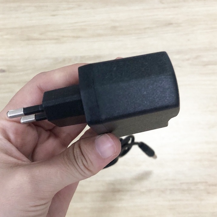 SẠC Adapter 12V cho các dòng máy khoan pin 12v, Có đèn báo