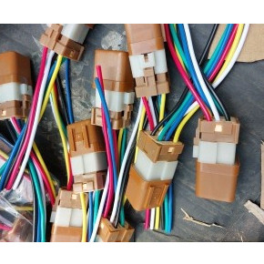 Rơ le NISSAN 4 chân, 5 chân, 6 chân 12v kèm đế. (Giá 1 chiếc)