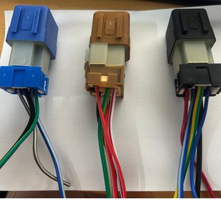Rơ le NISSAN 4 chân, 5 chân, 6 chân 12v kèm đế. (Giá 1 chiếc)