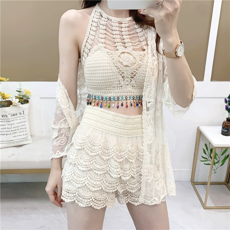 HH10-Ship hoả tốc-Set bikini ren đi biển 3 món bra yếm hạt mix quần sóc tầng giả váy và khoác hoa (có tách rời)