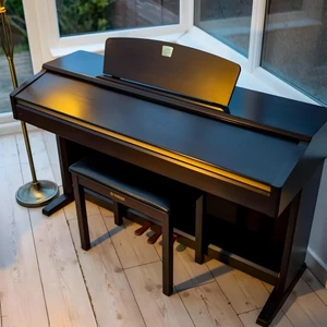 Đàn piano điện Yamaha CLP-120