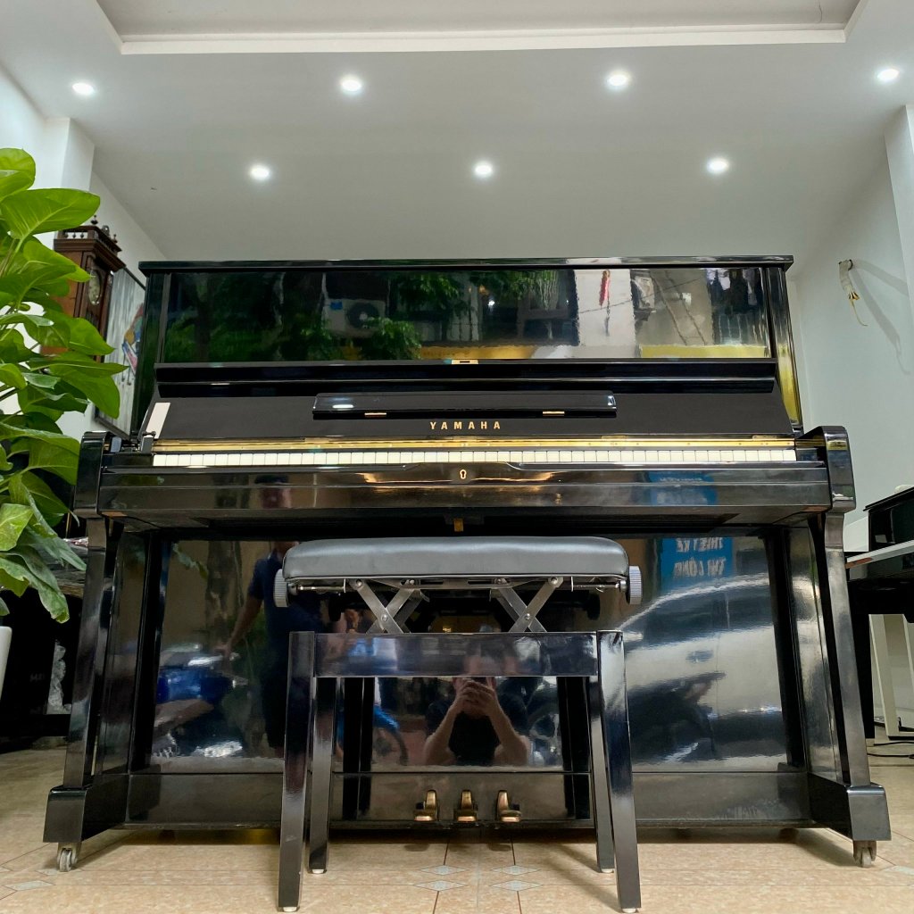 Đàn piano cơ Yamaha U1H Khuyến Mại Lớn