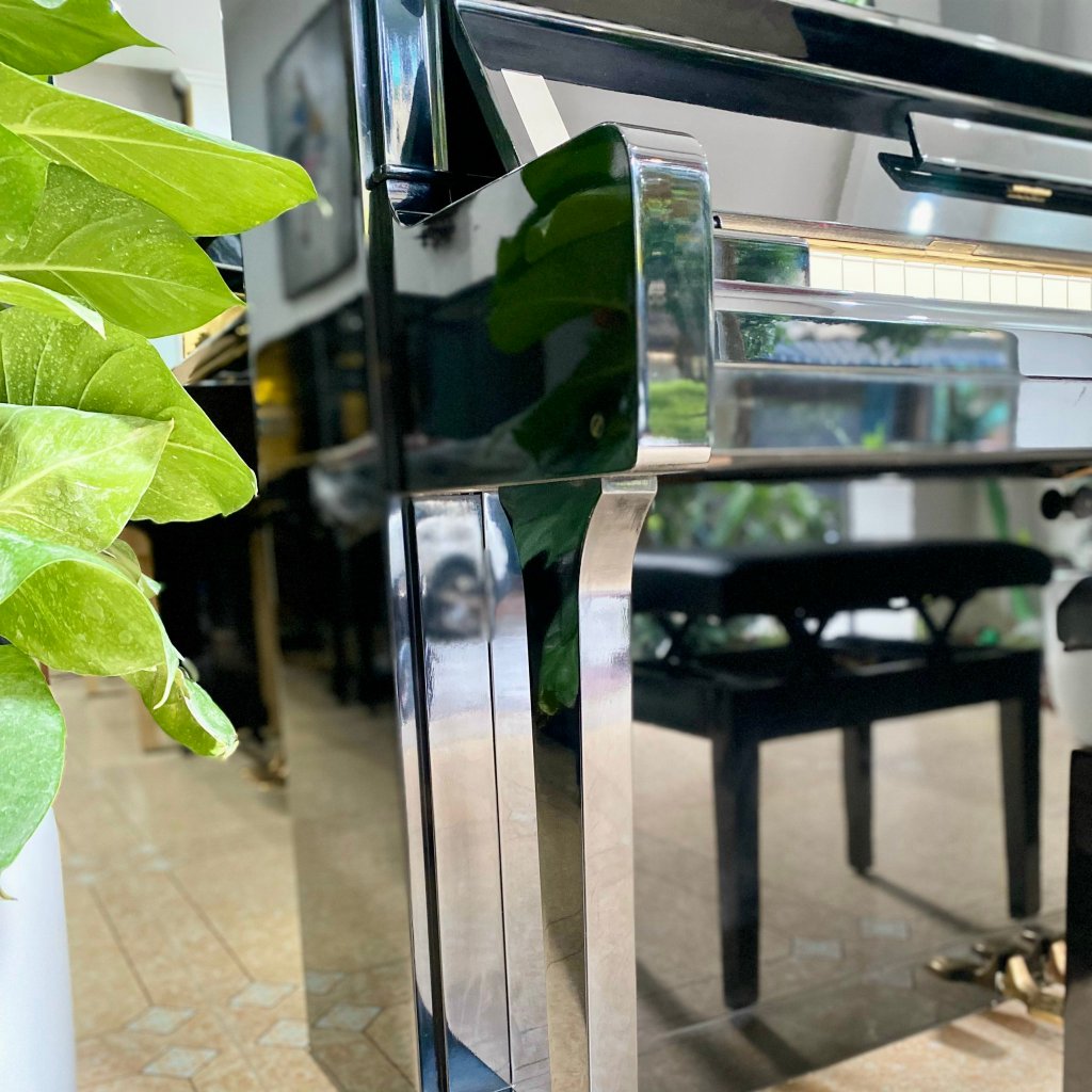 Đàn piano cơ Yamaha U1H Khuyến Mại Lớn