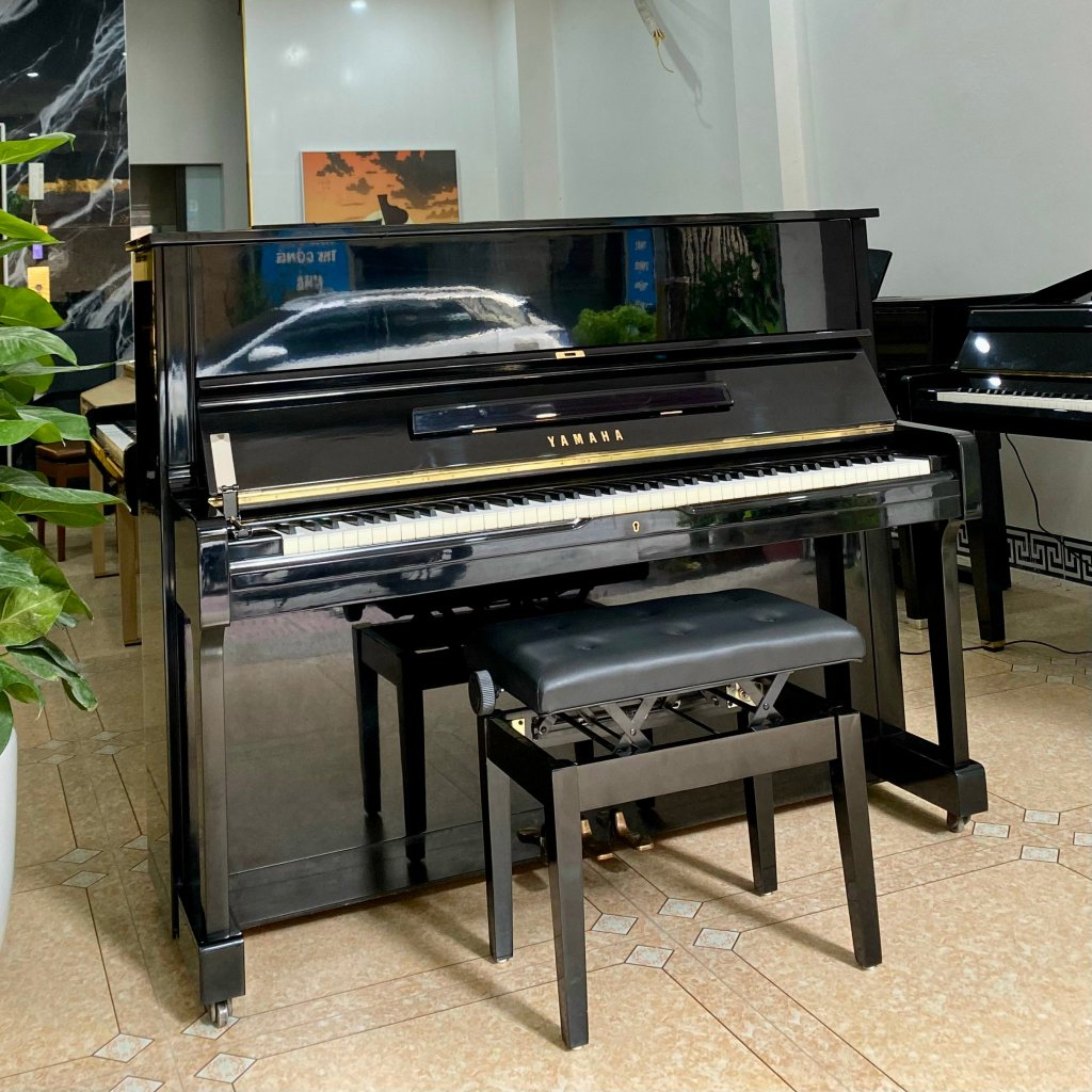 Đàn piano cơ Yamaha U1H Khuyến Mại Lớn
