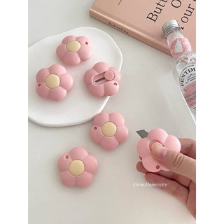 Dao rọc giấy mini hình bông hoa xinh xắn