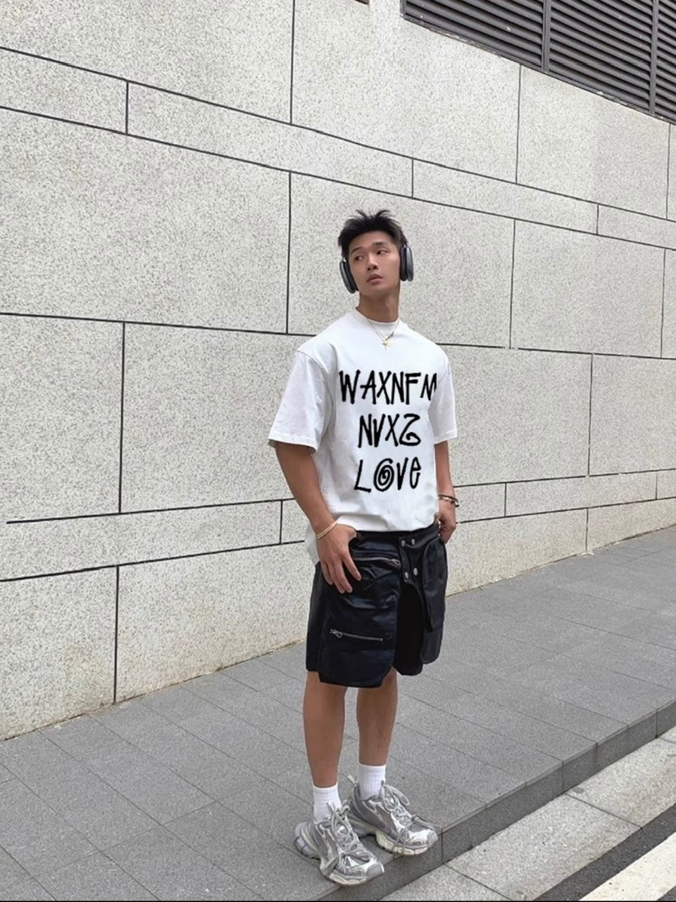 Áo thun Stee Cổ tròn in TLOVE Localbrand ICVCVNI Unisex Cotton