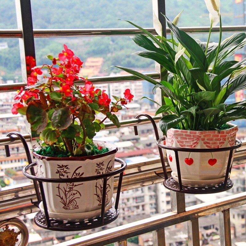 Kệ Treo Hoa Ban Công và Combo 3 Cây Cuốc Xẻng Mini--GIỎ SẮT Treo Chậu ...