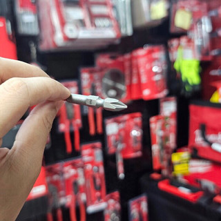 Mũi bắn vít Mỹ Milwaukee siêu bền PH1 -110mm, chất liệu thép cứng cáp, thiết kế đầu kẹp chuẩn